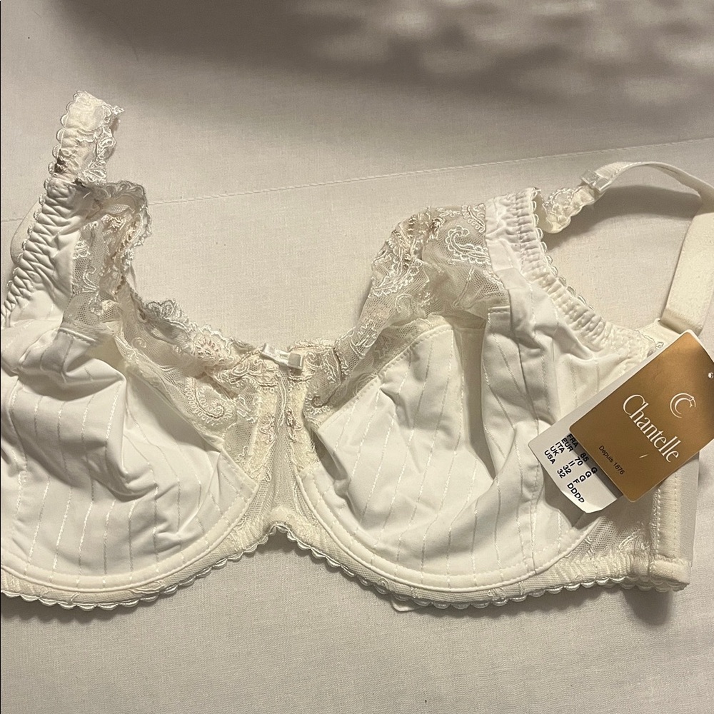 Chantelle Cream Lace & Pinstripe Underwire Bra